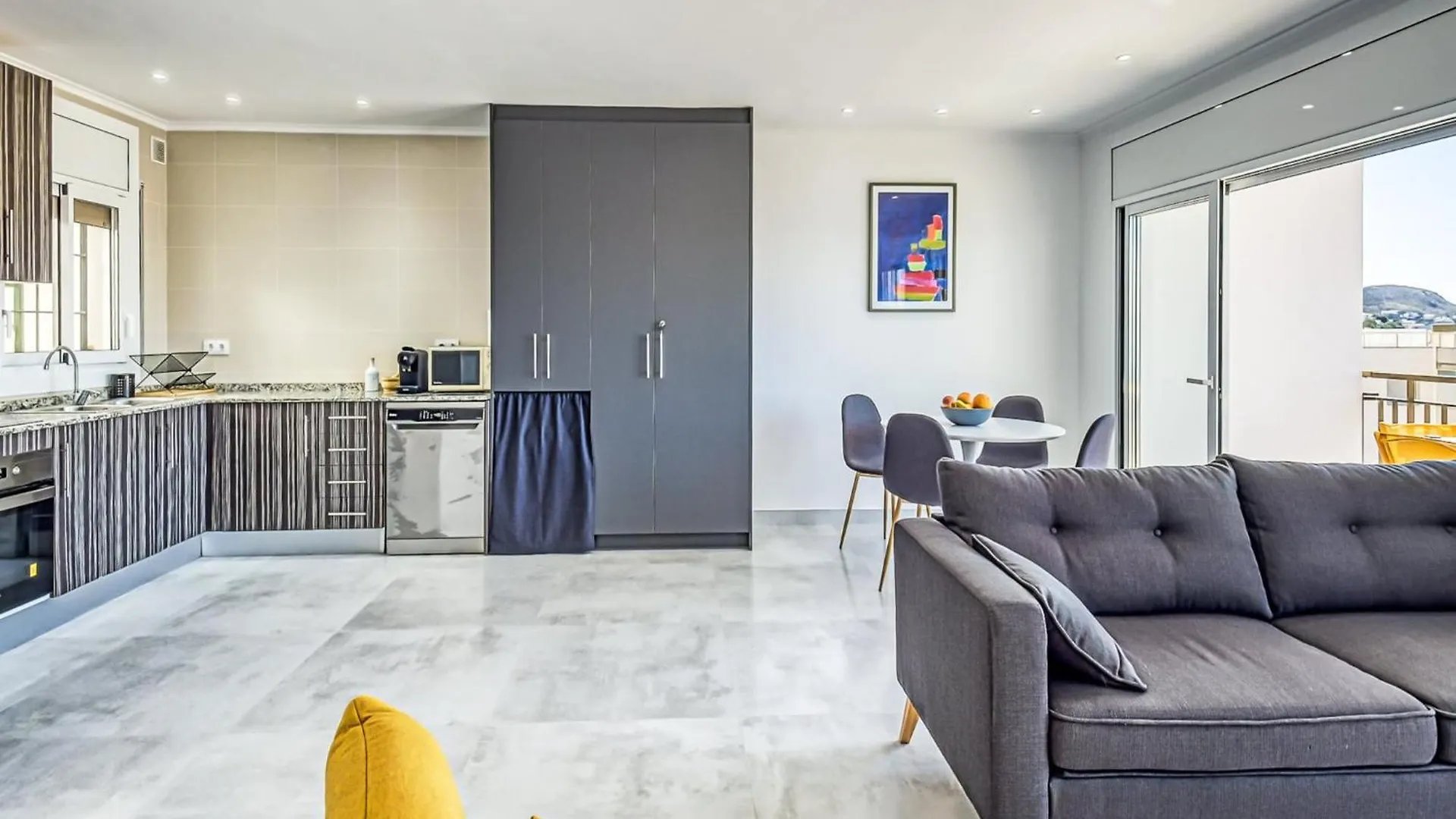 Pretty Apartment With Balcony روساس إسبانيا
